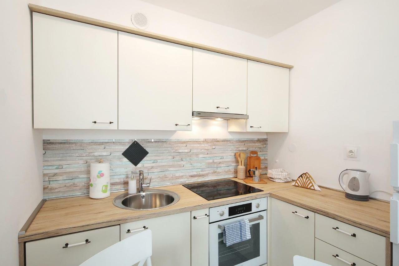 Apartman Zara Apartment Екстериор снимка