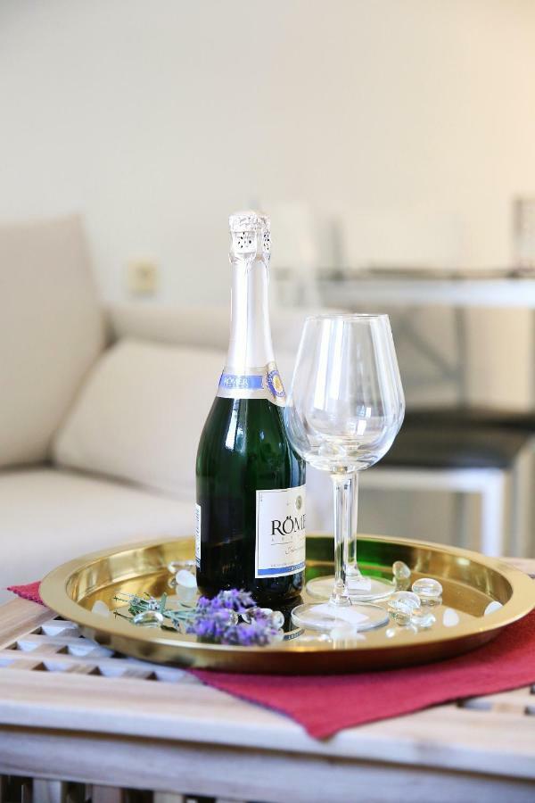 Apartman Zara Apartment Екстериор снимка