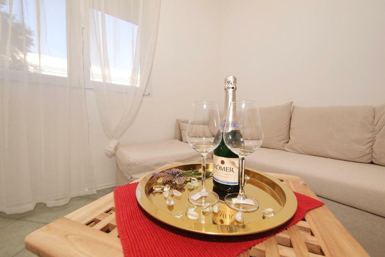 Apartman Zara Apartment Екстериор снимка